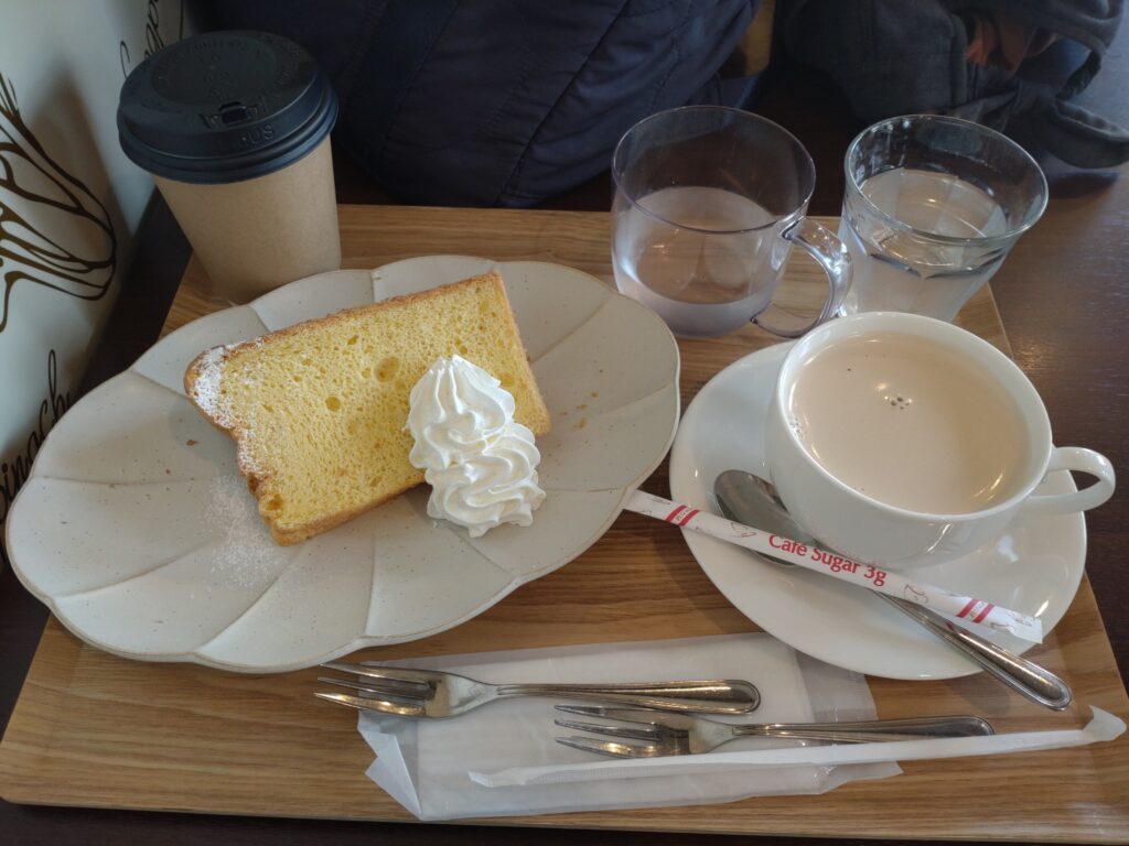 シフォンケーキ