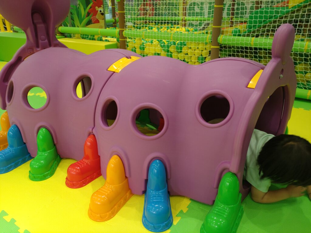 トンネル